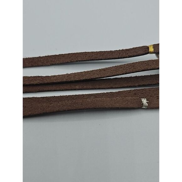 NAKAHOL leather strands adorned with freshwater pearls and gold-toned ACCENTS - Picture 14 of 16